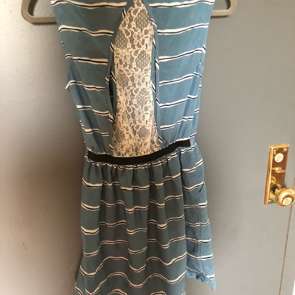 Blue summer dress with ADORABLE lace back - Picture 4 of 5